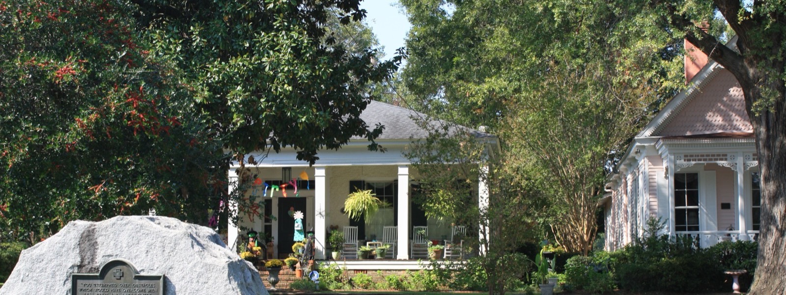 A historic house on Broadway in Columbus, Georgia