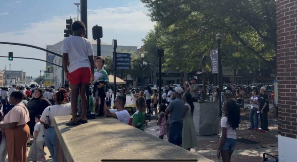 Community bridges Georgia and Alabama for 5th annual Tri-City Latino Parade