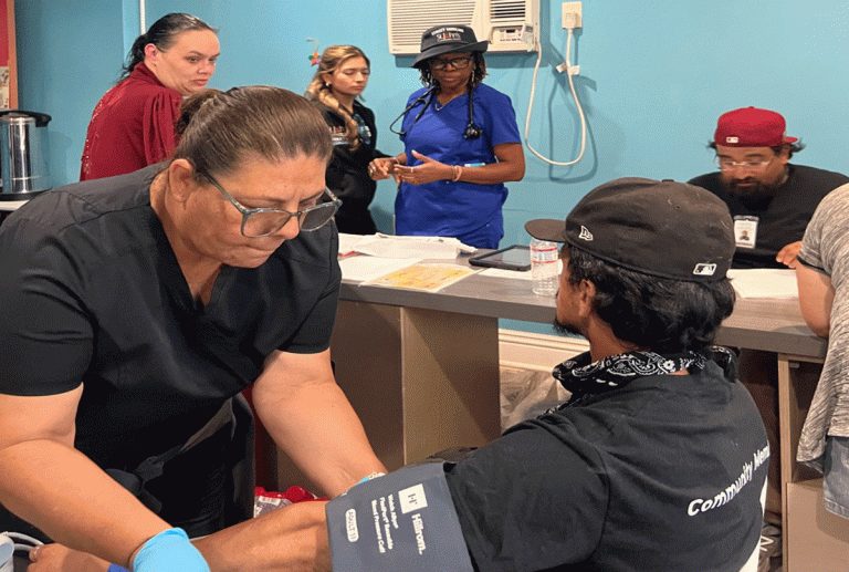 Clinic on Wheels: In L.A., Street Medicine Take Health Care to the Unhoused