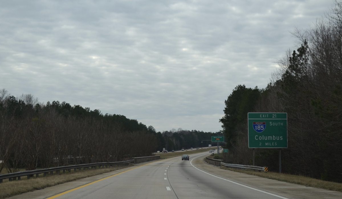 A stretch of highway approaching Interstate 185 South toward Columbus, Georgia, where commuters enjoy shorter average travel times than drivers statewide.